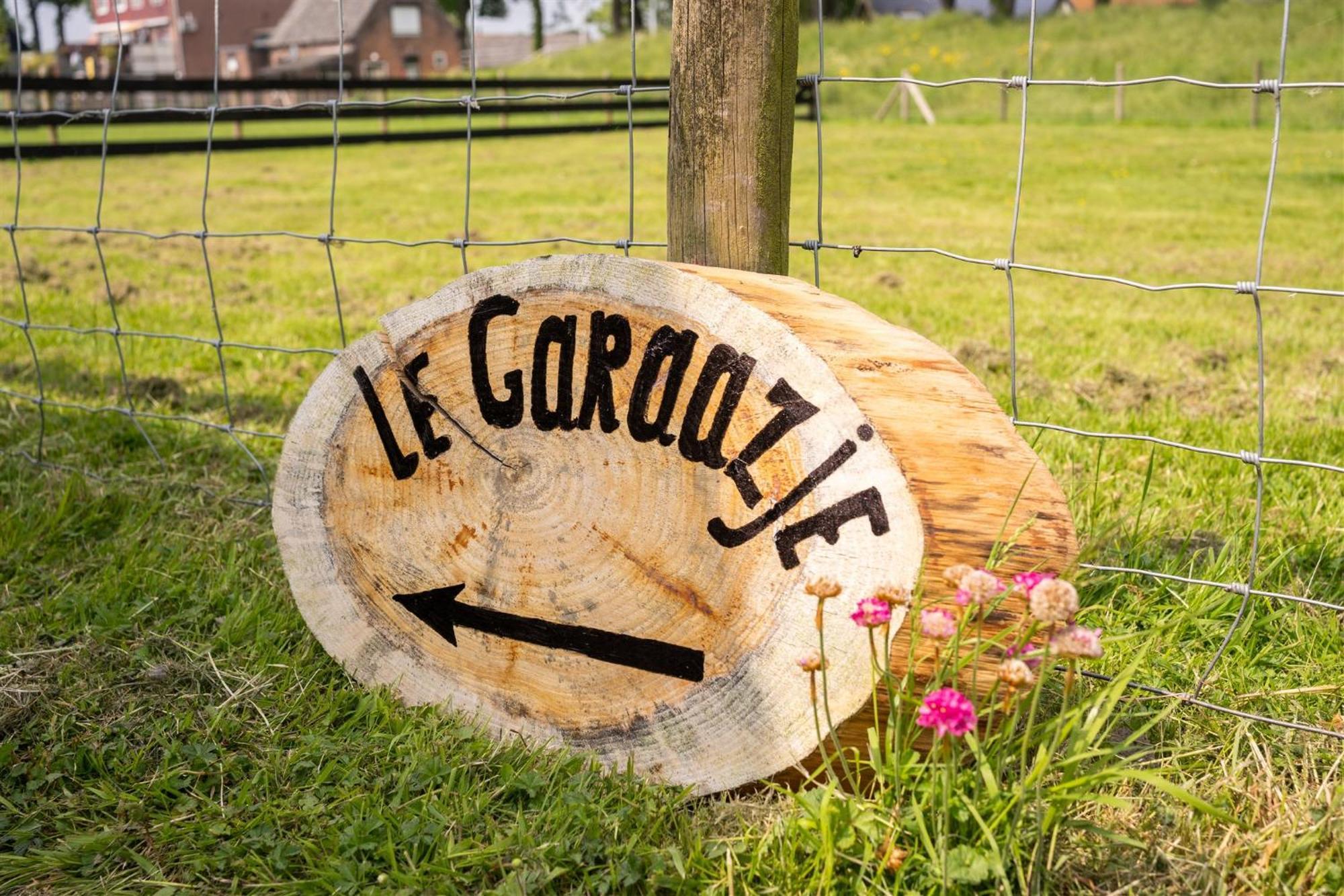Vakantiewoning Le Garaazje 'S-Gravendeel Zewnętrze zdjęcie