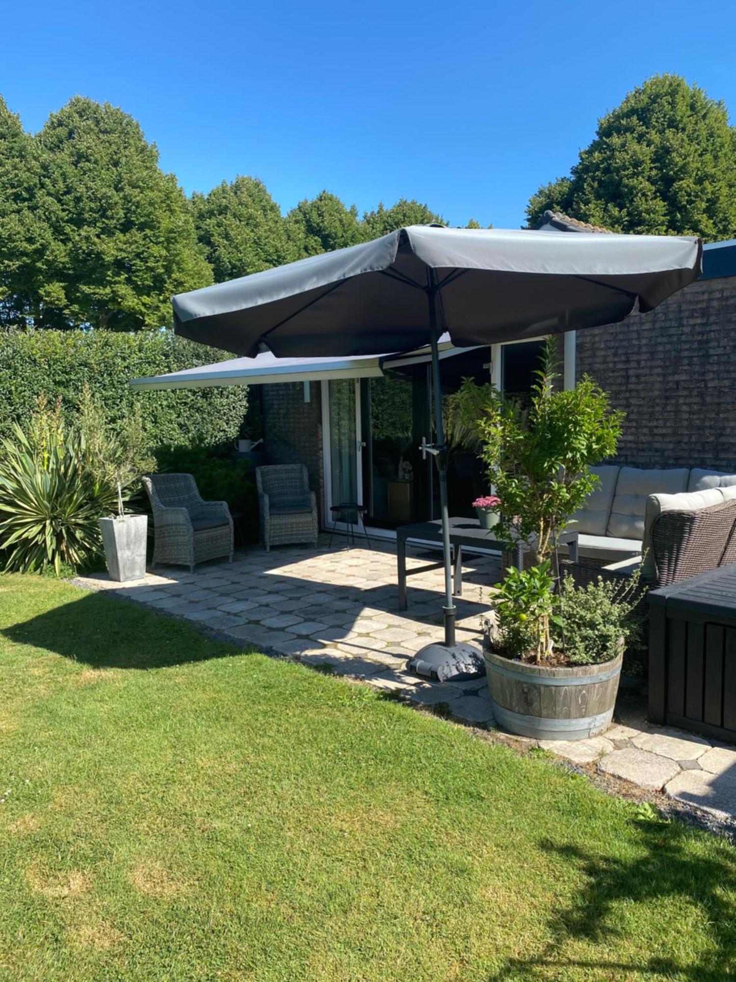 Vakantiewoning Le Garaazje 'S-Gravendeel Zewnętrze zdjęcie